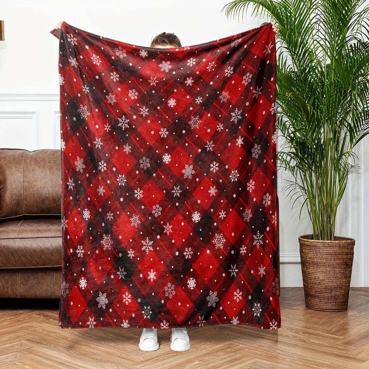1pc Christmas Snowflake Red and Black Plaid Flannel Blanket, Soft, Comfortable, and Warm, with a Red and Black Plaid Design, Durable Plush Surface, All-season Universal Bed Blanket, Warm Throw Blanket, Multiple Sizes Available, Suitable for Living