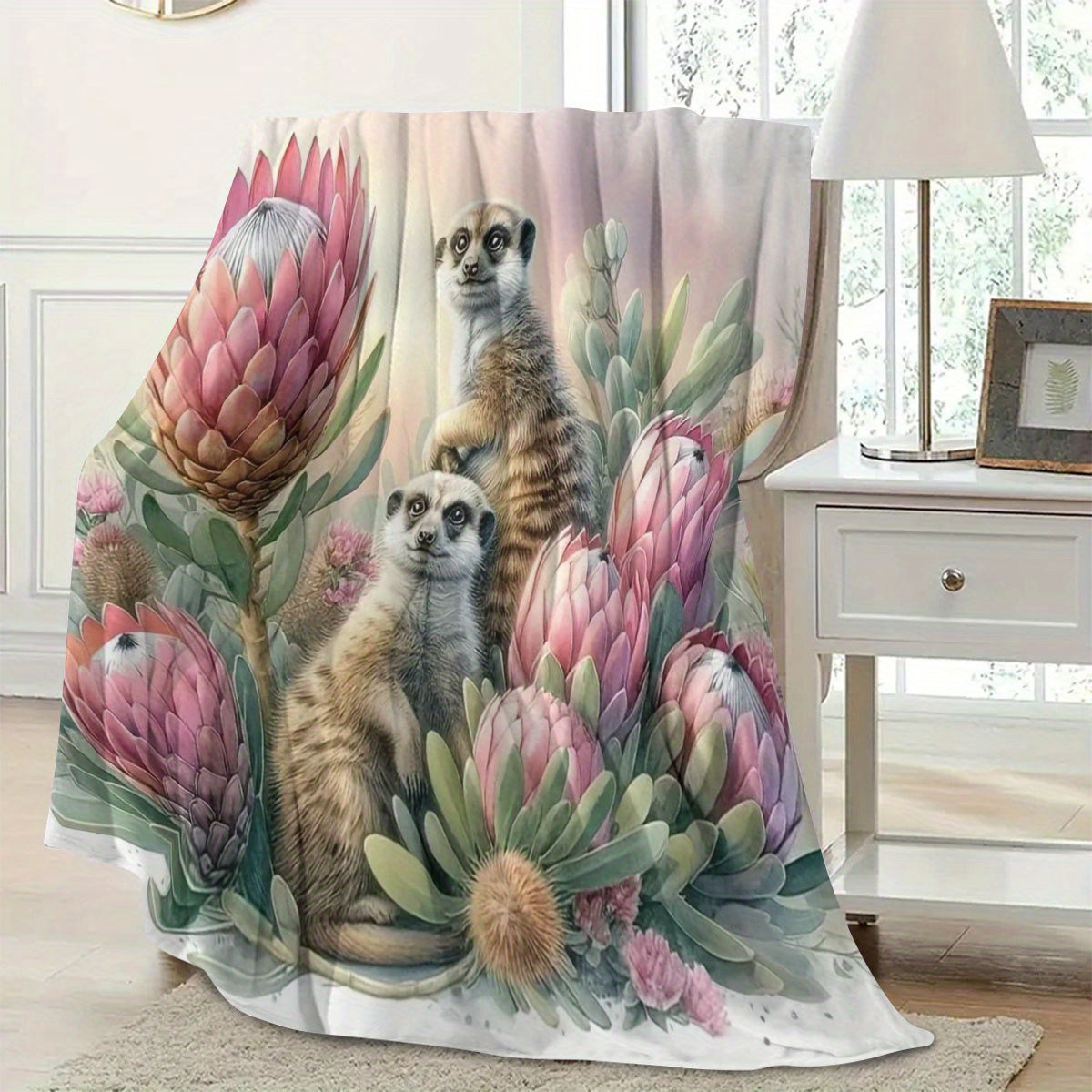 1pc 2D Flat Print Meerkat and King Protea Themed Blanket, Soft Flannel Throw—pink Floral Design, Multiple Sizes Available, Suitable for Living Room, Bedroom, Sofa, and Casual Reading, 2D Flat