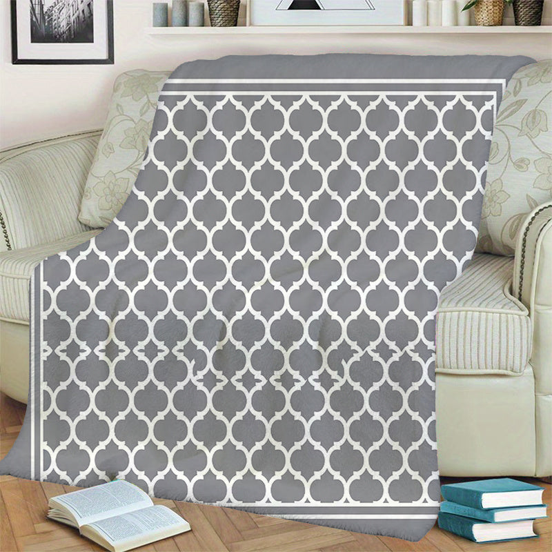 1pc Geometric Cut-Out Pattern Blanket, Minimalist Style Design, Soft Plush Surface, Lightweight and Durable Flannel Material, Multiple Sizes Available, Perfect for Holiday Gatherings, Living Room Lounging, Bedroom Sleeping, Study Reading