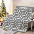 1pc Geometric Cut-Out Pattern Blanket, Minimalist Style Design, Soft Plush Surface, Lightweight and Durable Flannel Material, Multiple Sizes Available, Perfect for Holiday Gatherings, Living Room Lounging, Bedroom Sleeping, Study Reading