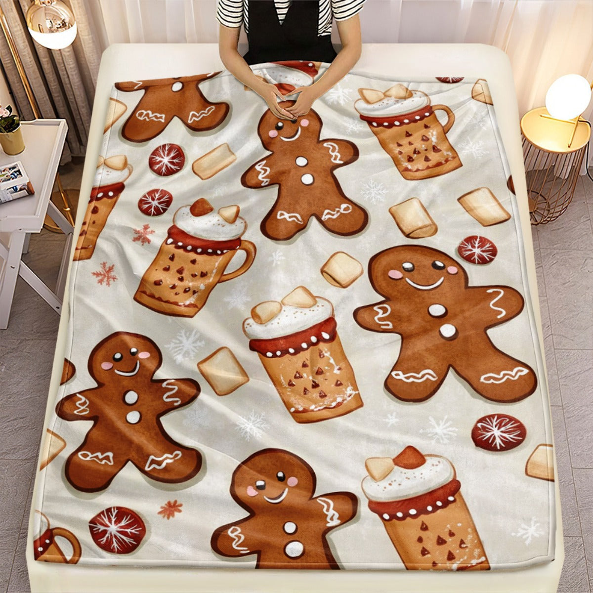 1pc of Large Beige Flannel Blanket with a Gingerbread for Man and Christmas Hot Drink Theme, Featuring Festive Decorative Design, a Large Plush Throw Blanket, Suitable for Dorm Life, Weekend Naps on the Sofa, and Home Afternoon Naps