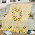 1pc Floral Butterfly Patterned Blanket, Pastoral Style Design, Soft Plush Surface, Flannel Material Lightweight And Durable, Multiple Sizes Available, Ideal for Holiday Decor, Living Room Leisure, Bedroom Warmth, Study Reading, Seasonal Home Decor