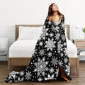1pc, Black and White Snowflake Pattern Flannel Blanket, Soft, Comfortable, and Warm, Black Design, Durable Plush Surface, All-season Universal Blanket, Warm Throw Blanket, Multiple Sizes Available, Suitable for Living Room Sofas, Bedroom