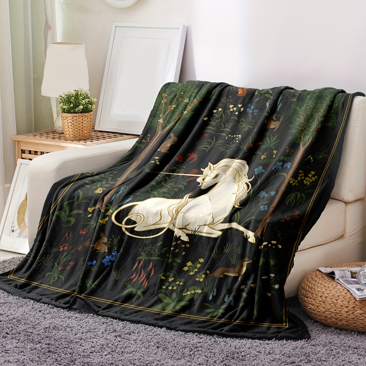 1pc 2D Flat Printing, Unicorn And Forest Theme Blanket, Soft Fleece Blanket - Black Retro Design, Multi-Size Available, Suitable for Living Room, Bedroom, Sofa, And Reading Nook