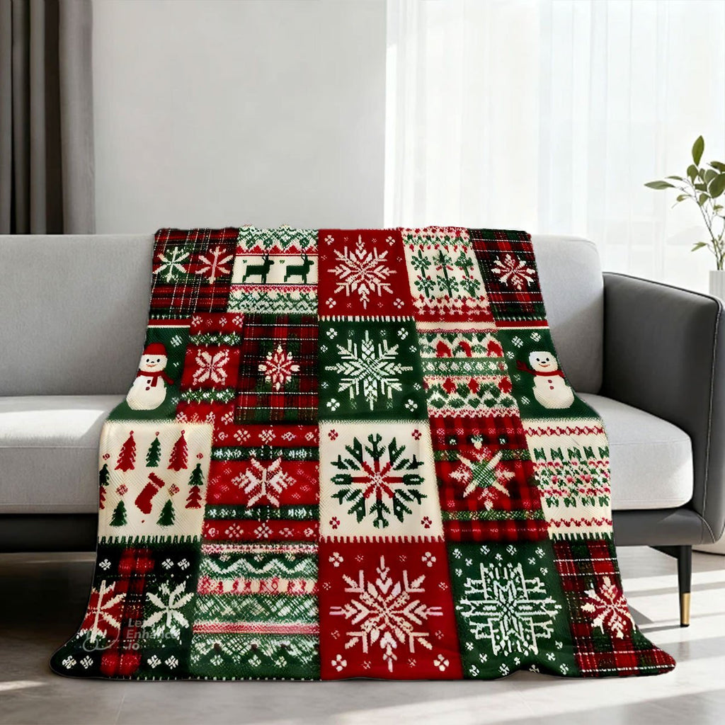 1 Fair Island Jacquard Christmas Flannel Blanket, Red and Green Snowflake Reindeer Thermal Blanket, Soft and Skin-friendly Comfortable Lunch Break Blanket, Bedroom Sofa Casual Blanket, Holiday Pattern, Home Decoration Blanket