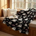 1pc Halloween Ghost And Pumpkin Pattern Black Flannel Blanket, Soft Comfortable Warm, Classic Halloween Design, Durable Plush, All-Season Bed Blanket, Warm Cover, Multiple Sizes Available, Suitable for Living Room Sofa, Bedroom Bed, Reading Corner