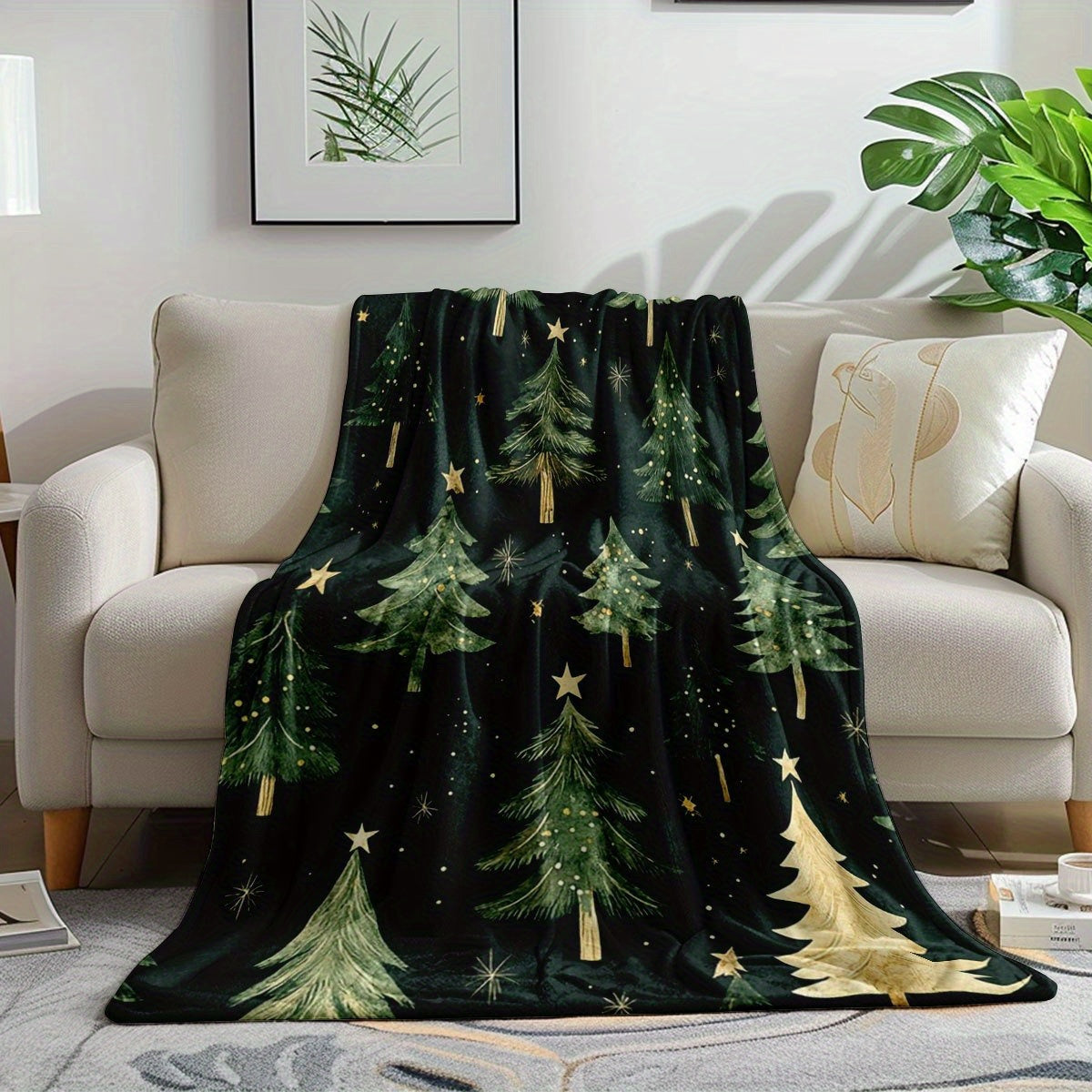 1 Christmas Tree Patterned Blanket, Festive Design, Soft Plush Surface, Lightweight and Durable Flannel Material, Available in Multiple Sizes, Perfect for Holidays, Living Rooms, Bedrooms, and Studies