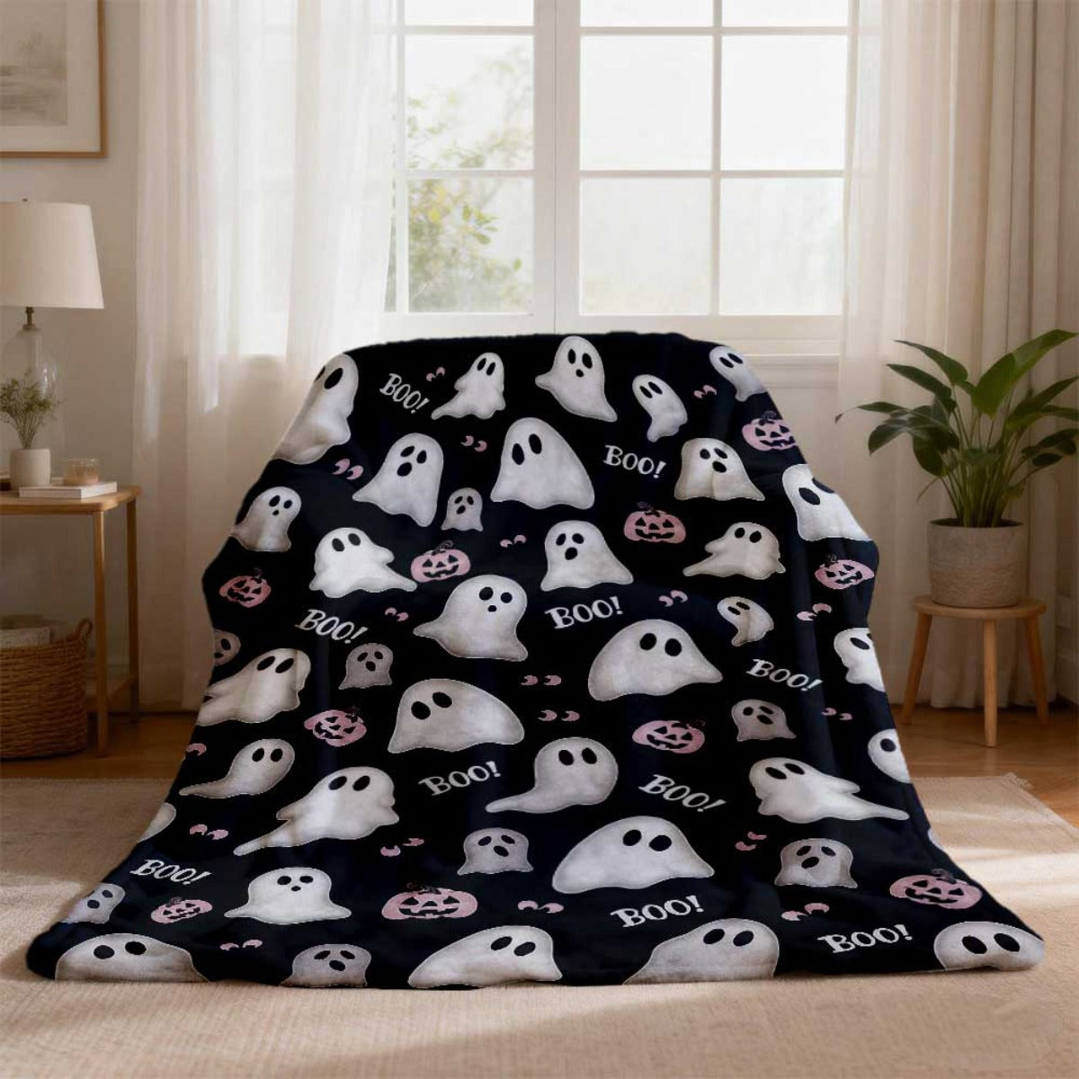 1pc Halloween Ghost And Pumpkin Pattern Black Flannel Blanket, Soft Comfortable Warm, Classic Halloween Design, Durable Plush, All-Season Bed Blanket, Warm Cover, Multiple Sizes Available, Suitable for Living Room Sofa, Bedroom Bed, Reading Corner