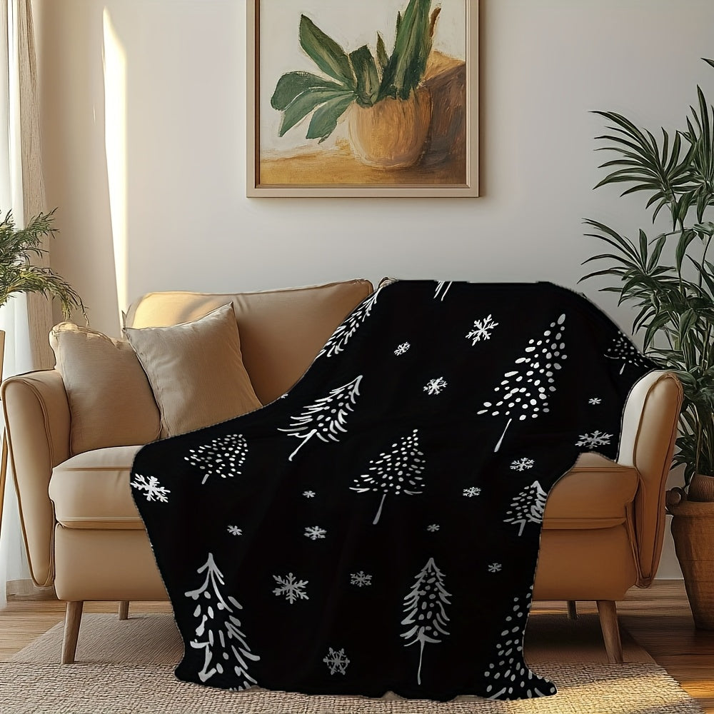 1pc Christmas Tree And Snowflake Pattern Black Design Flannel Oversized Blanket, Multi-Size Full-Body Blanket, Christmas Winter Decor, Durable Plush, All-Season Use, Suitable for Holiday Home Decoration, Weekend Sofa Nap, Home Nap